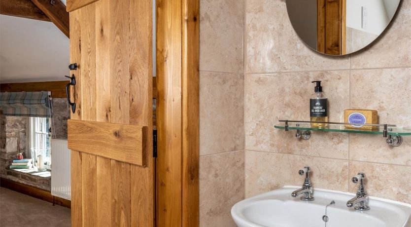 Photo of 1 Bed in Llansantffraed