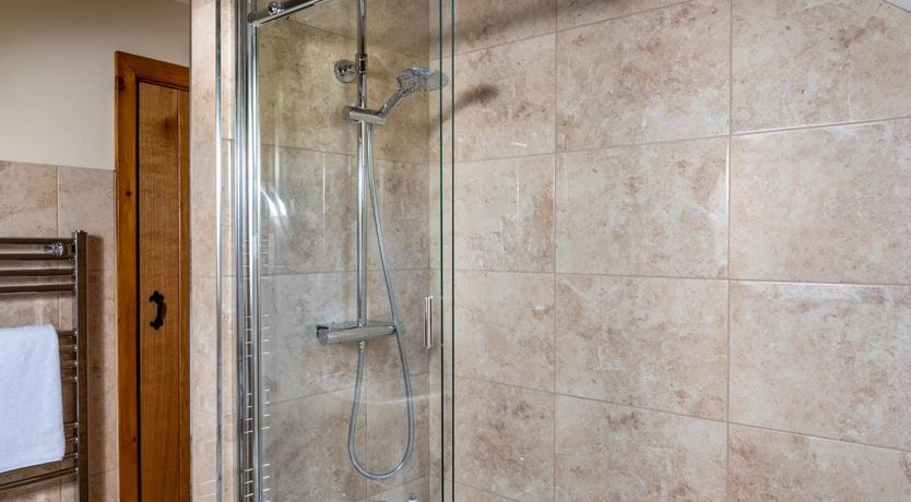 Photo of 1 Bed in Llansantffraed