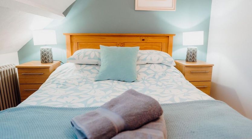 Photo of 3 Bed in Tenby