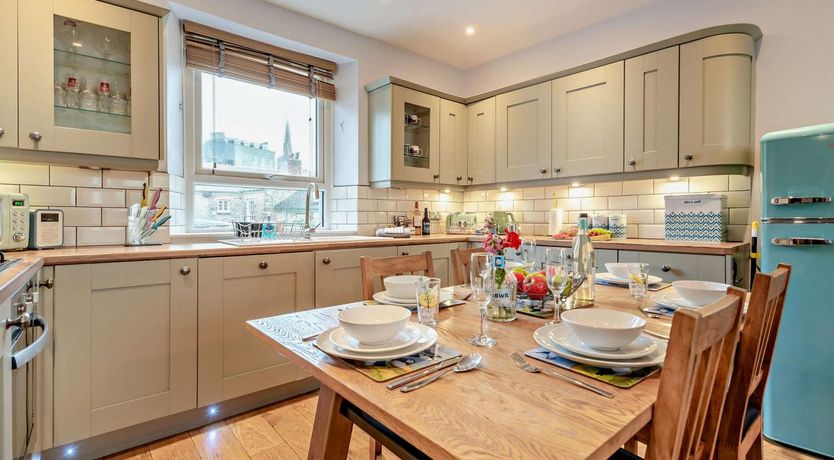 Photo of 3 Bed in Tenby