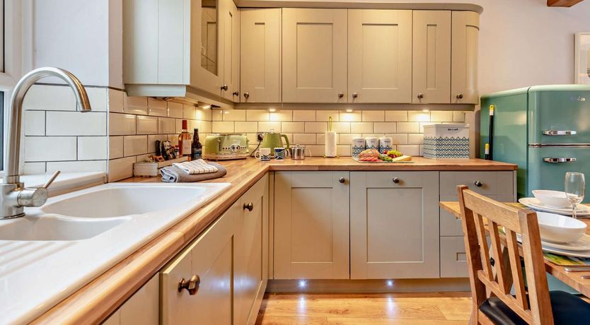 Photo of 3 Bed in Tenby