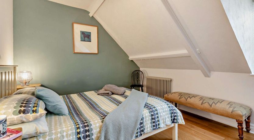 Photo of 3 Bed in Tenby