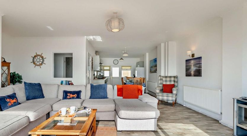 Photo of 3 Bed in Amroth