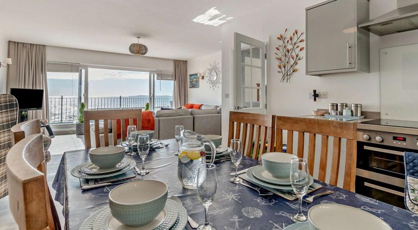 Photo of 3 Bed in Amroth