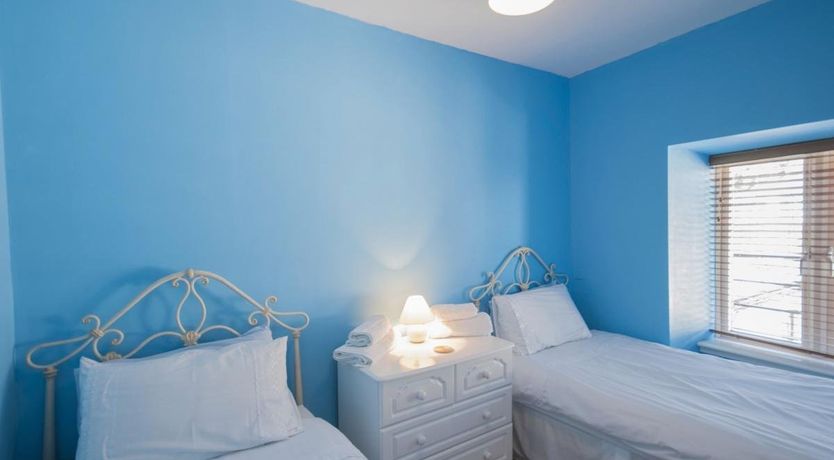 Photo of 2 Bed in Aberdovey