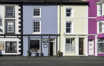 2 Bed in Aberdyfi Apartment