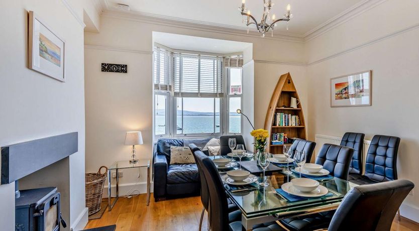 Photo of 4 Bed in Aberdovey