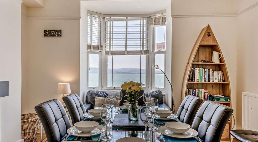 Photo of 4 Bed in Aberdovey