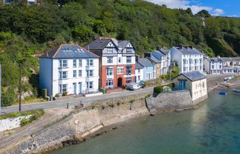 4 Bed in Aberdyfi Holiday Cottage