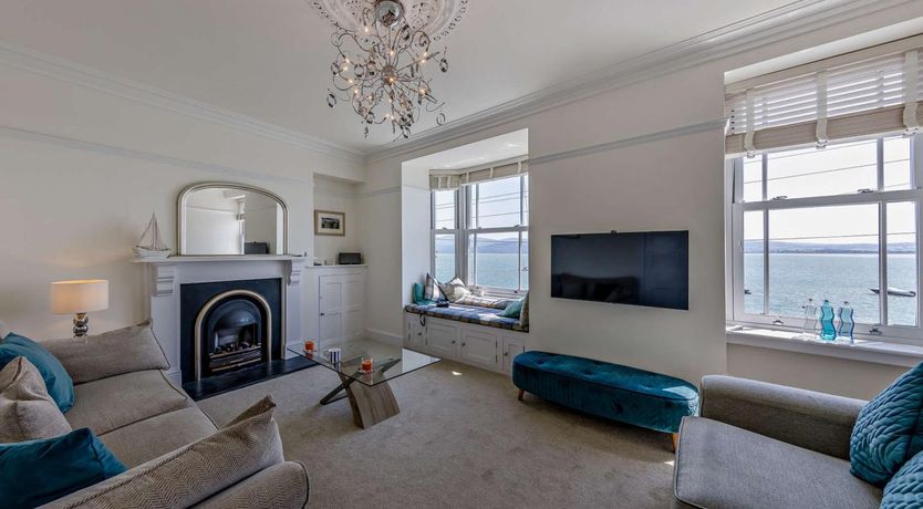Photo of 4 Bed in Aberdyfi
