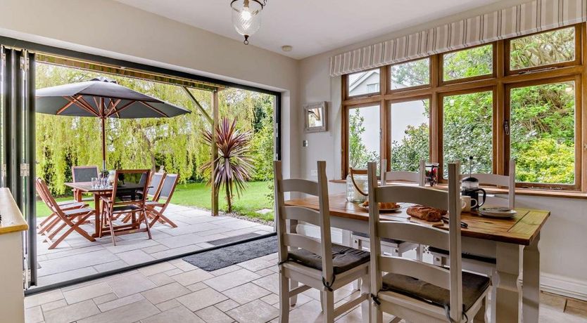 Photo of 4 Bed in Weston-super-Mare