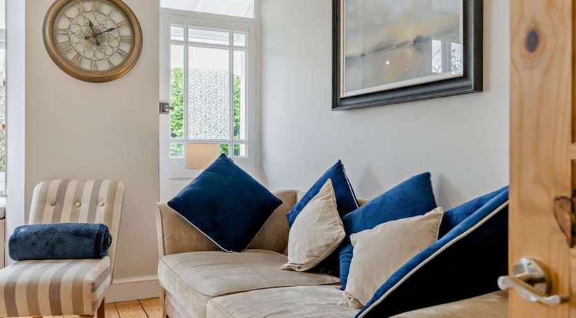 Photo of 4 Bed in Weston-super-Mare