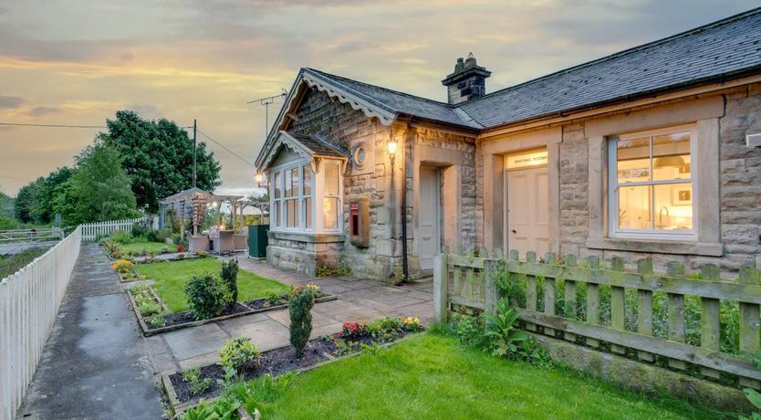 Photo of in Wensley Station (78575)