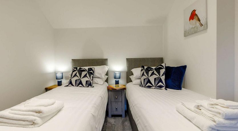 Photo of 2 Bed in Atherington