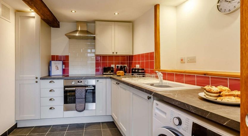 Photo of 2 Bed in Atherington