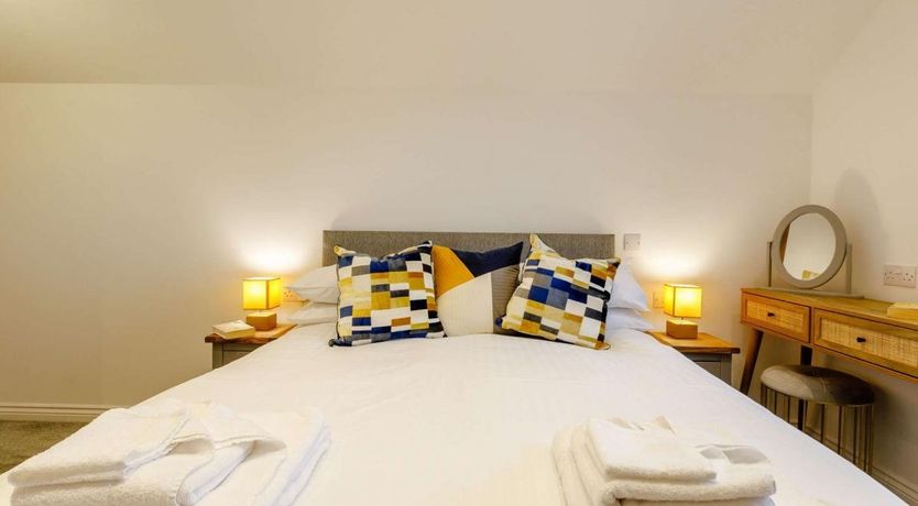 Photo of 2 Bed in Atherington