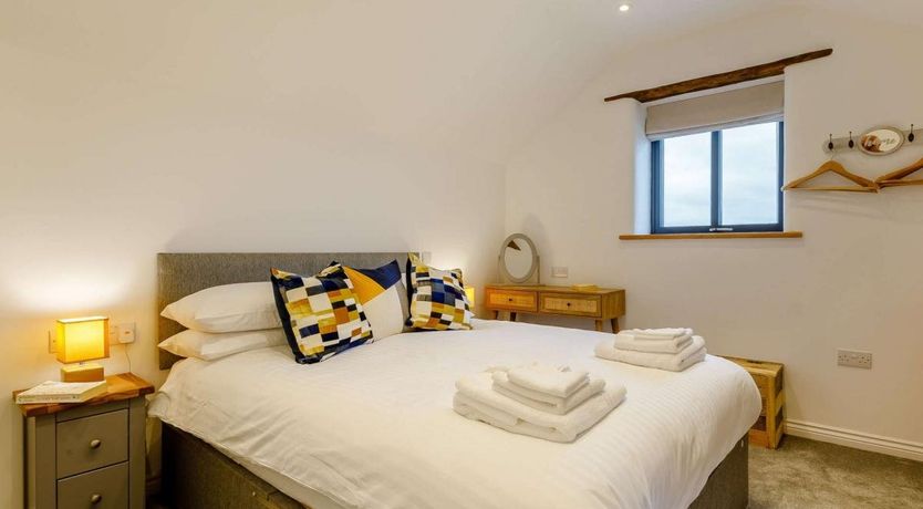 Photo of 2 Bed in Atherington