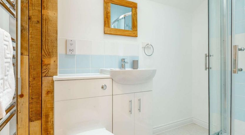 Photo of 2 Bed in Atherington