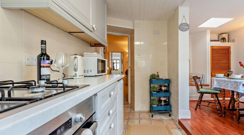 Photo of 3 Bed in Tenby