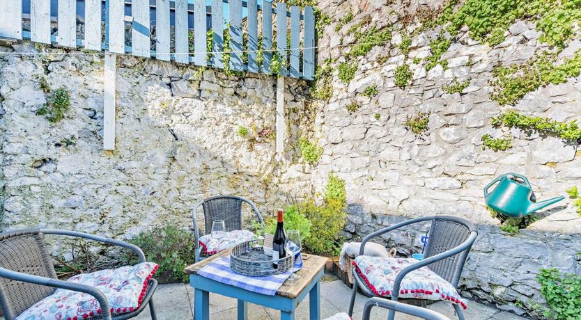 Photo of 3 Bed in Tenby