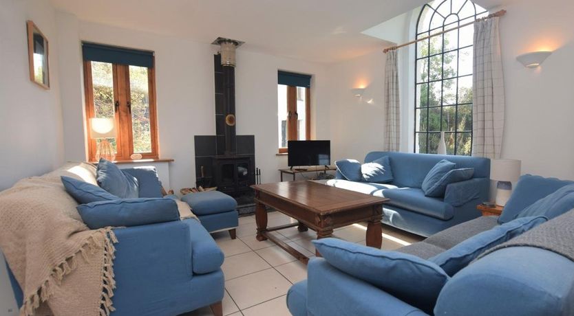 Photo of 7 Bed in Aberdovey