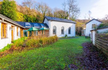 7 Bed in Aberdyfi Holiday Cottage