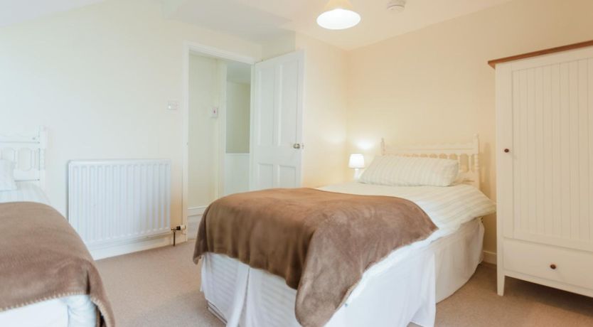 Photo of 2 Bed in Aberdyfi