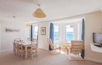 2 Bed in Aberdyfi Apartment