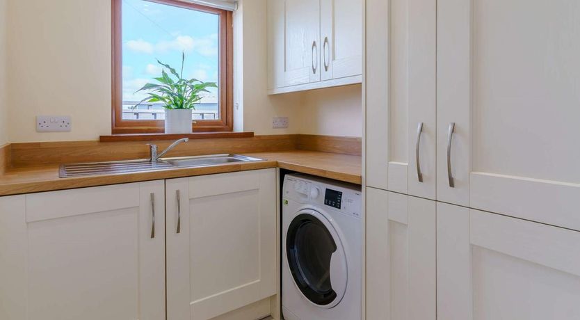 Photo of 2 Bed in Lampeter