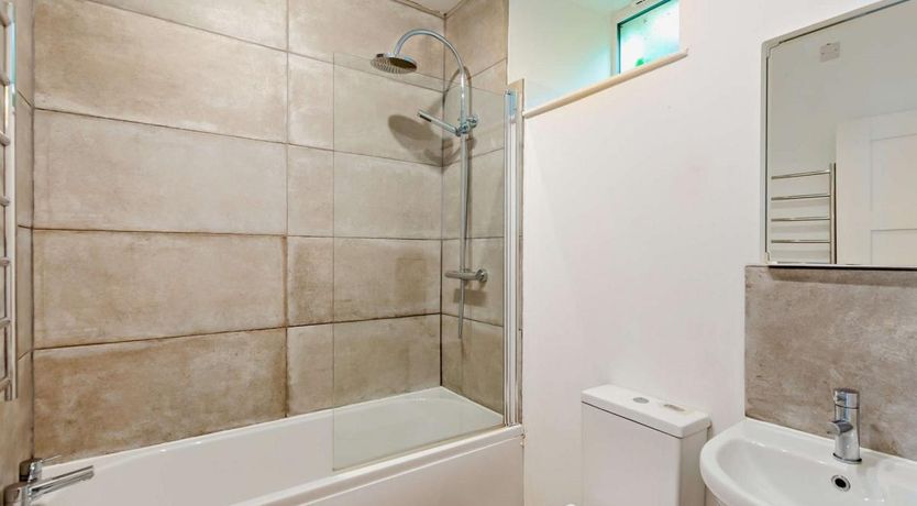 Photo of 1 Bed in Lorton