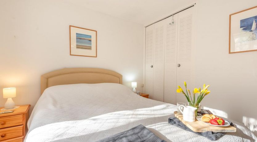 Photo of 3 Bed in Tenby