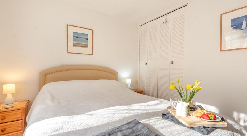 Photo of 3 Bed in Tenby
