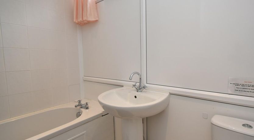 Photo of 2 Bed in Nolton Haven