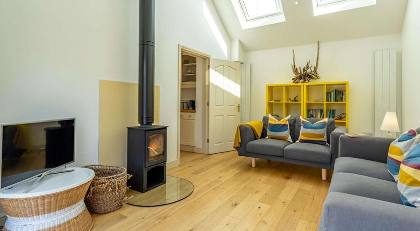 Photo of 5 Bed in Yarmouth