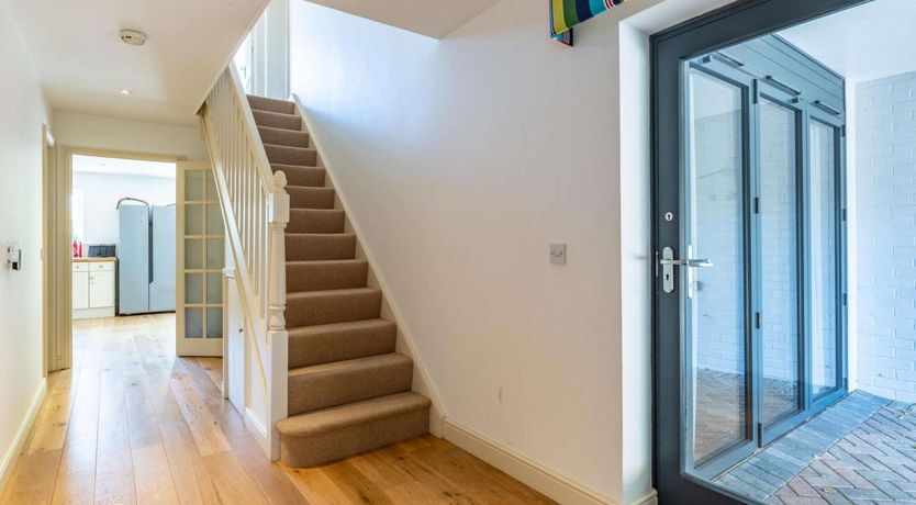 Photo of 5 Bed in Yarmouth