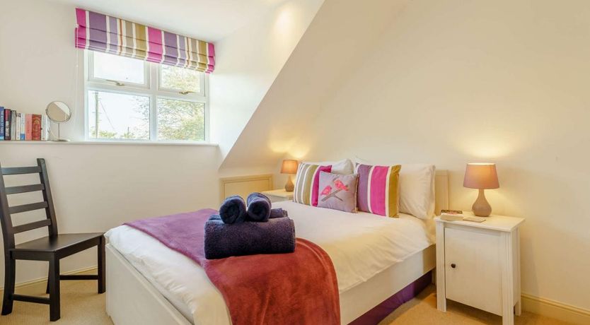 Photo of 5 Bed in Yarmouth