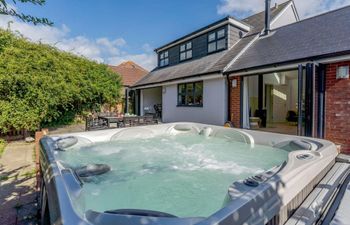 in Yarmouth (85286) Holiday Cottage
