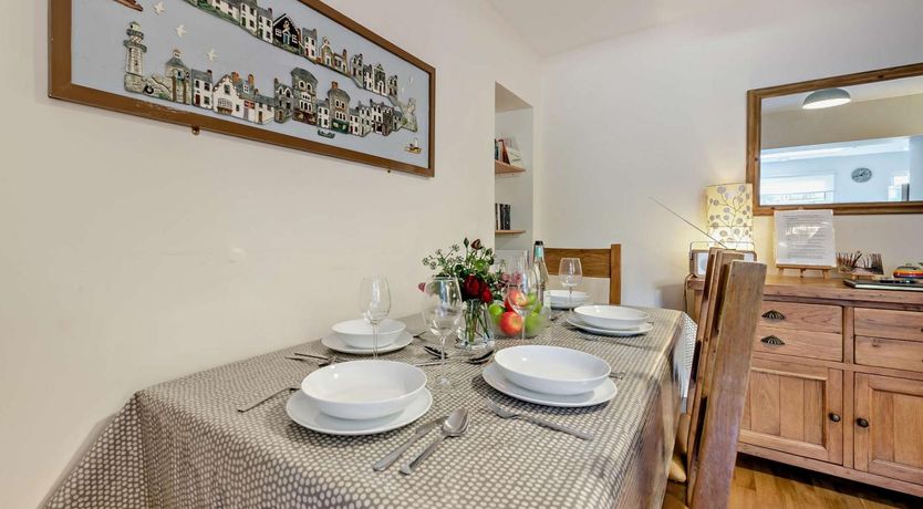 Photo of 3 Bed in Tenby