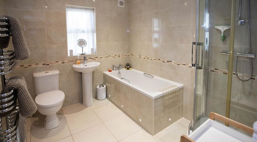 Photo of 3 Bed in Tenby