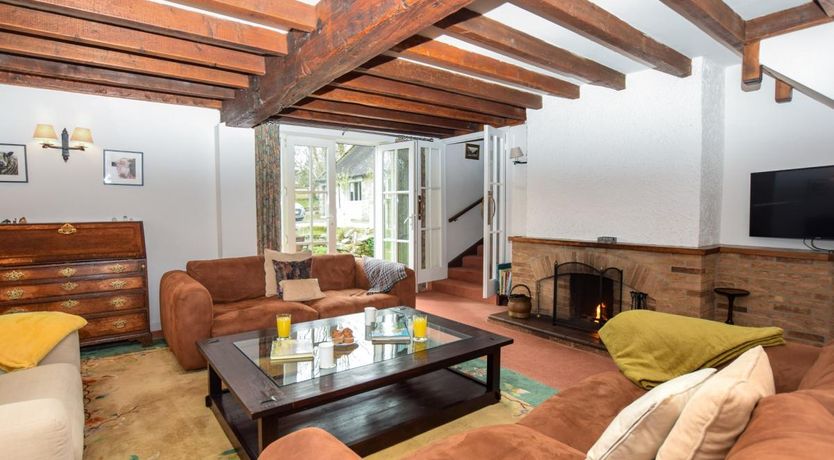 Photo of 5 Bed in Thorpe