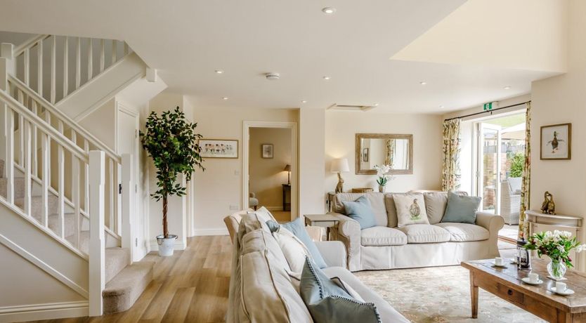 Photo of 3 Bed in Dorchester