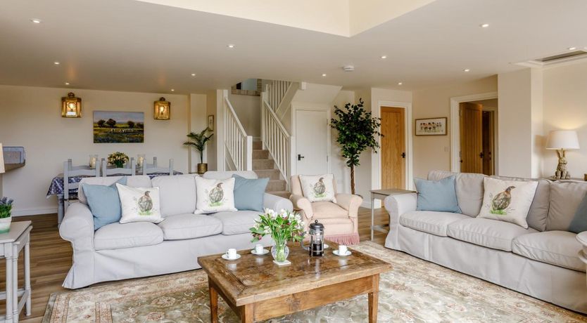 Photo of 3 Bed in Dorchester