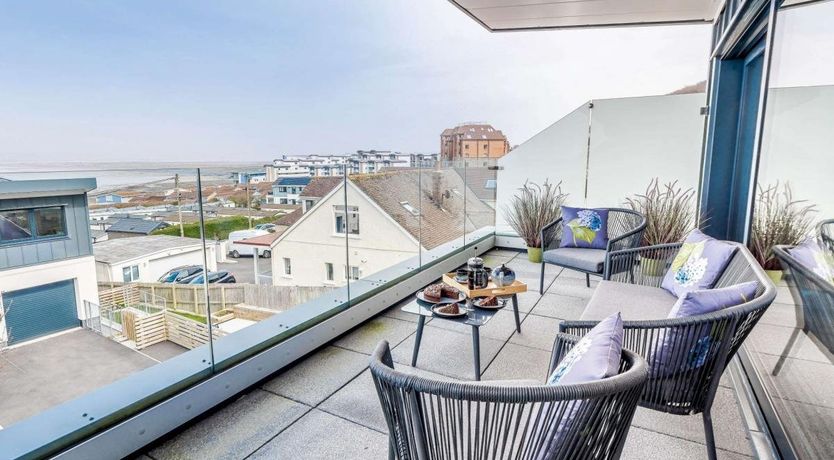 Photo of 5 Bed in Westward Ho