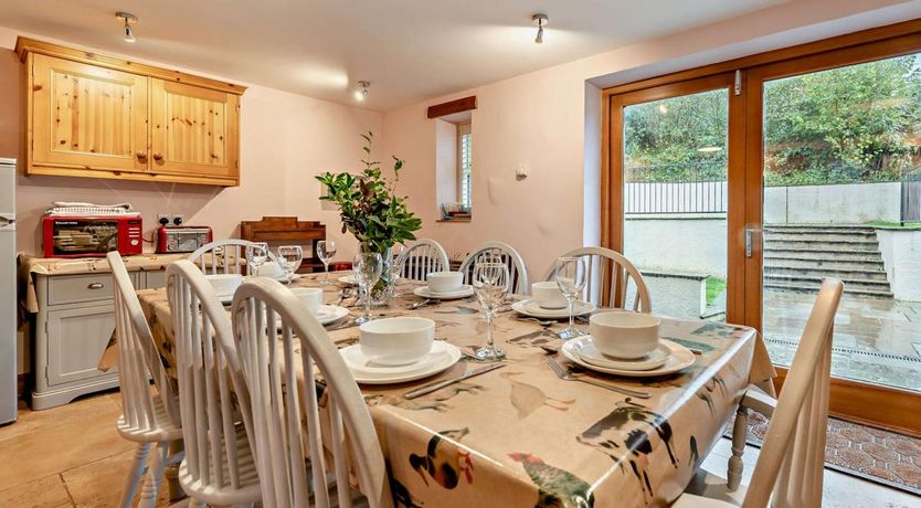 Photo of 4 Bed in Gwynfe