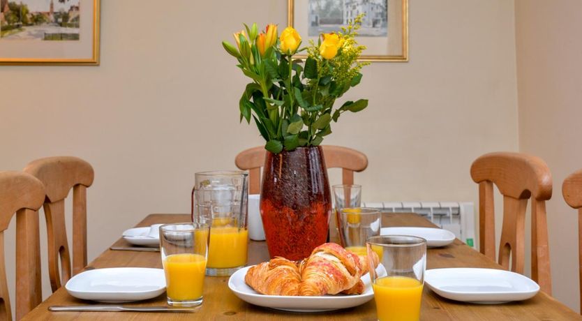 Photo of 3 Bed in Netherbury