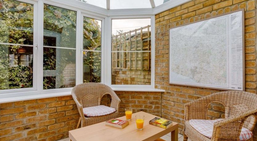 Photo of 3 Bed in Netherbury