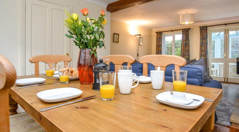 Photo of 3 Bed in Netherbury