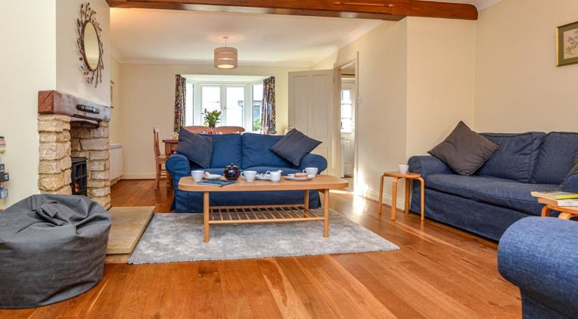 Photo of 3 Bed in Netherbury