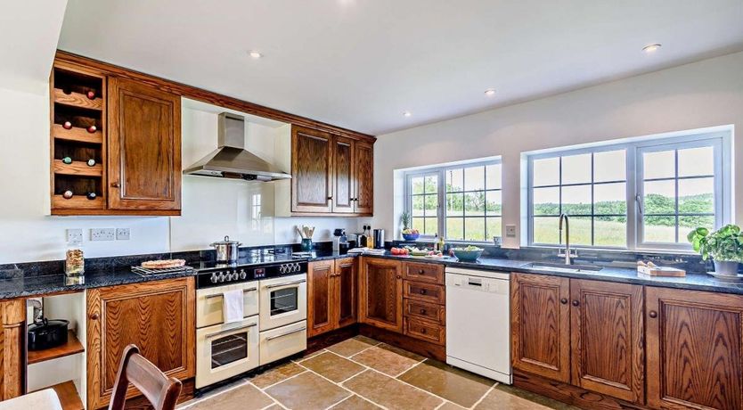 Photo of 8 Bed in Low Grantley