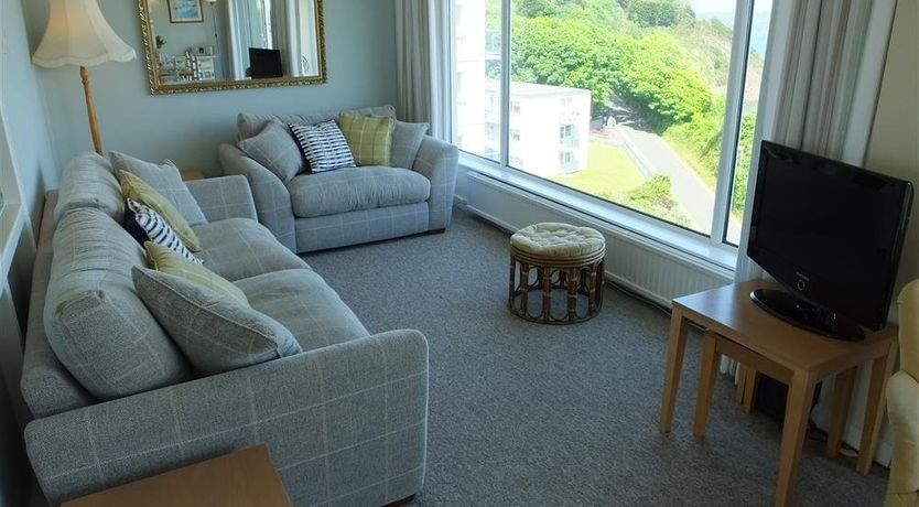 Photo of 2 Bed in Tenby